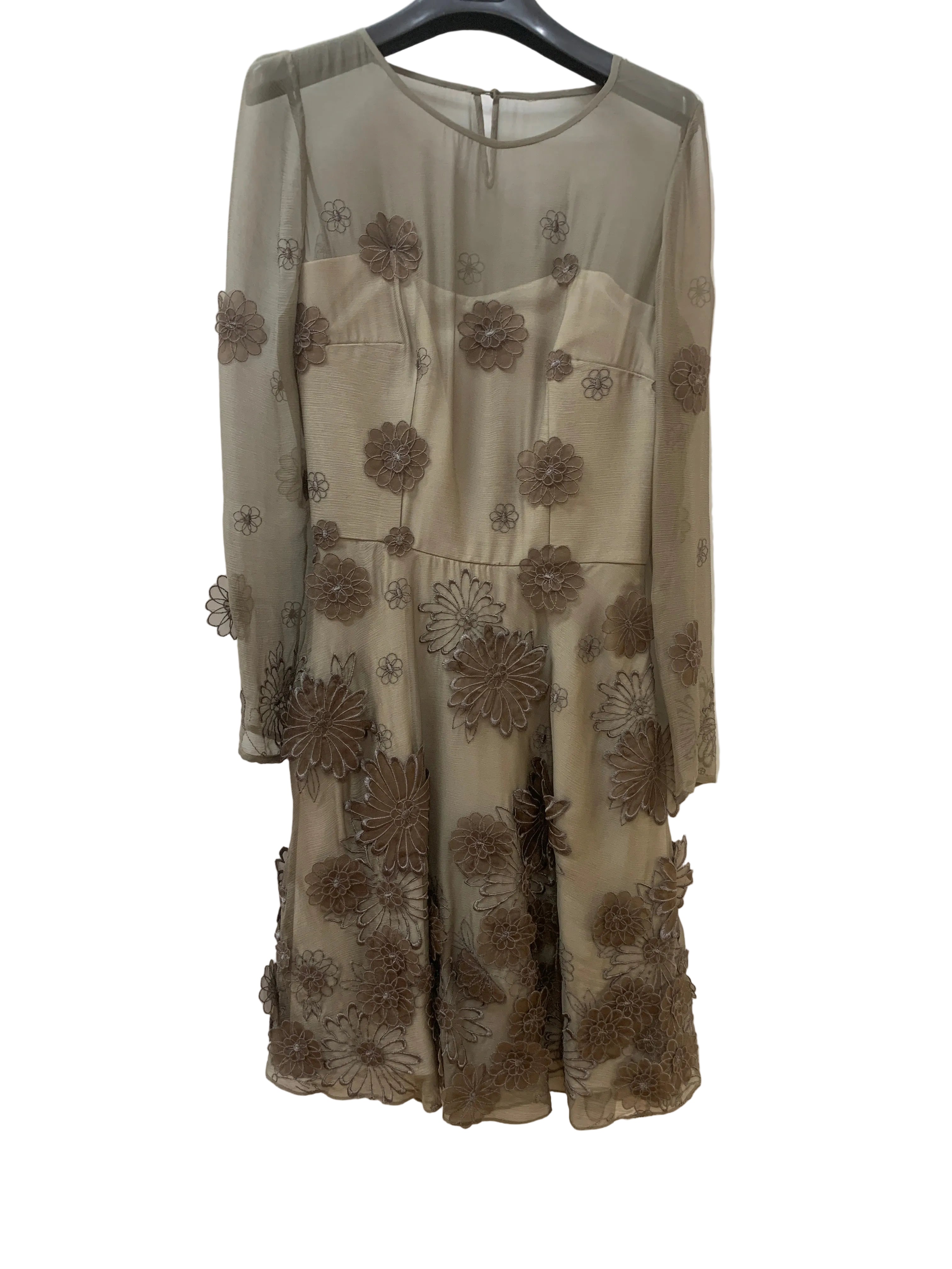 VESTIDO FLOR BORDADO PREMIOS