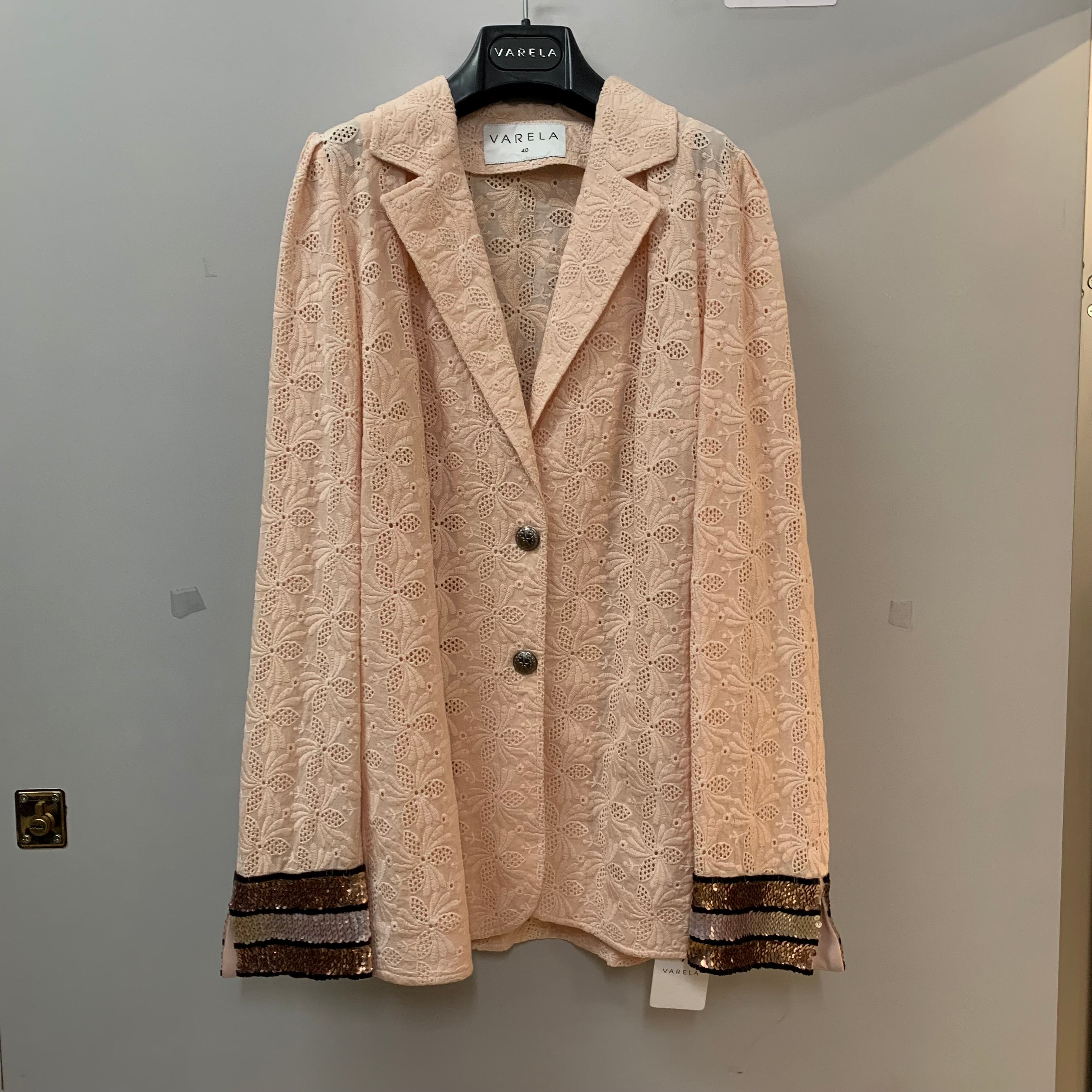 CHAQUETA SASTRE RICAMATO PAILLETES
