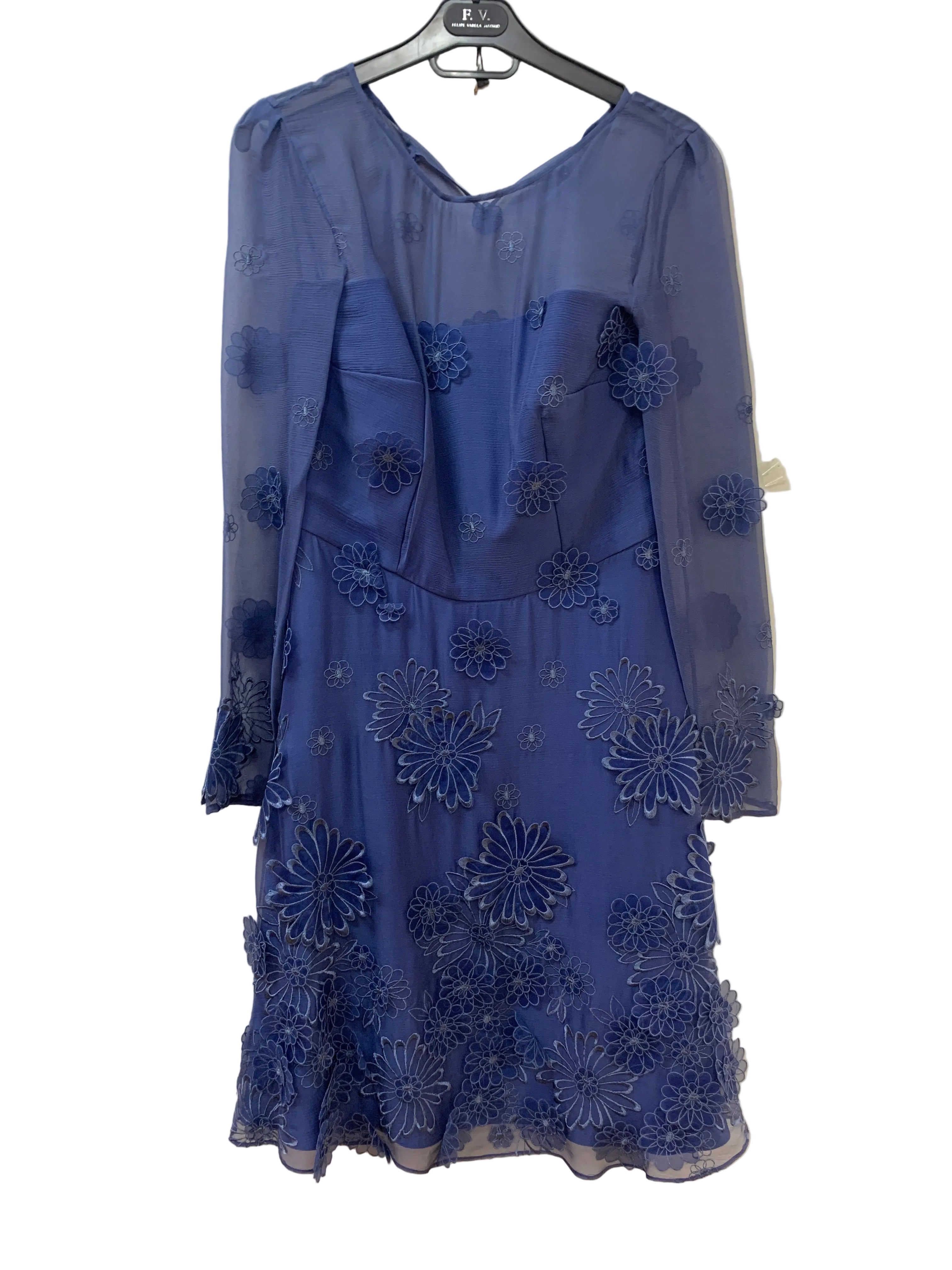 VESTIDO FLOR BORDADO PREMIOS