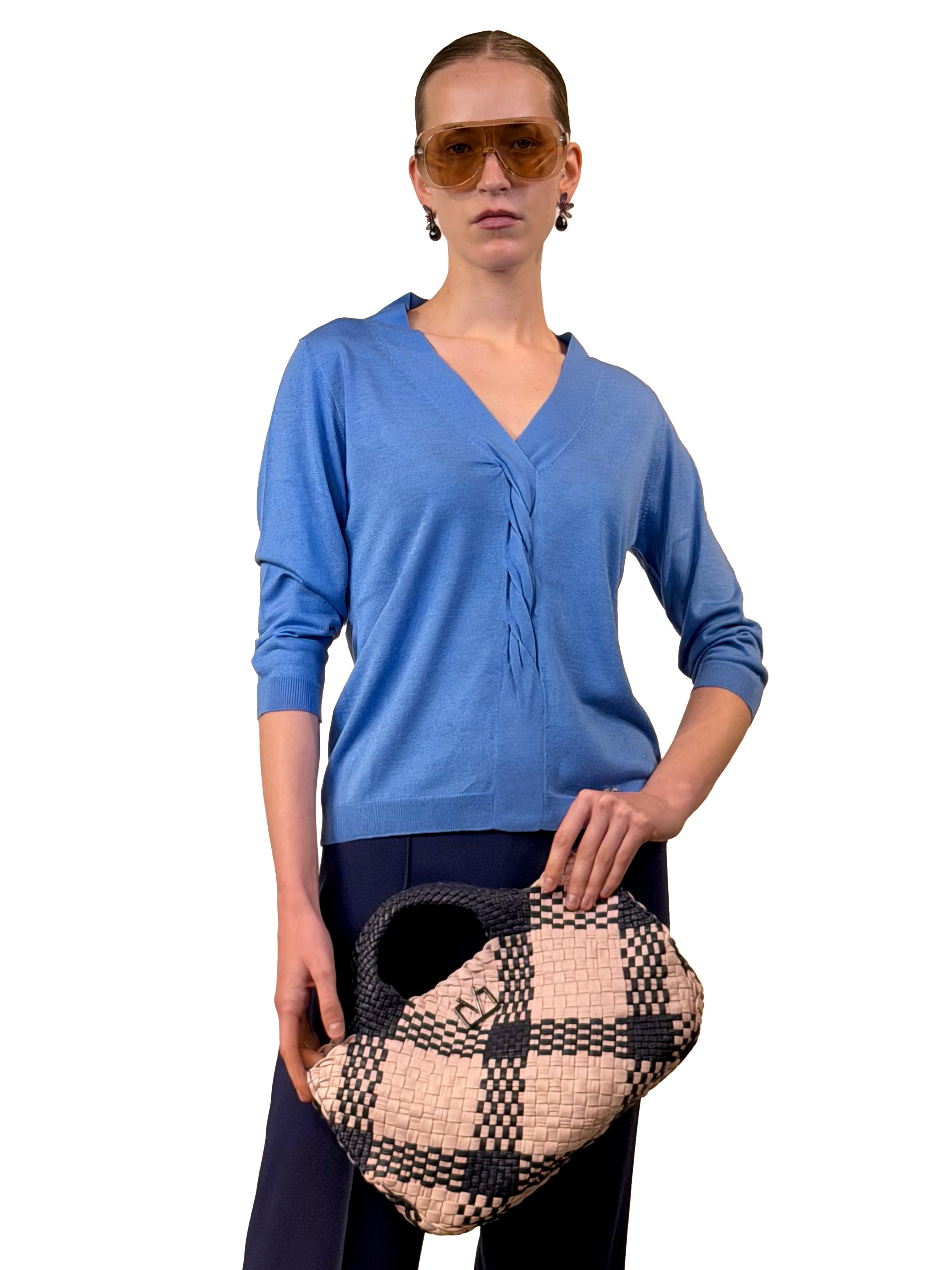 BRAID V SWEATER