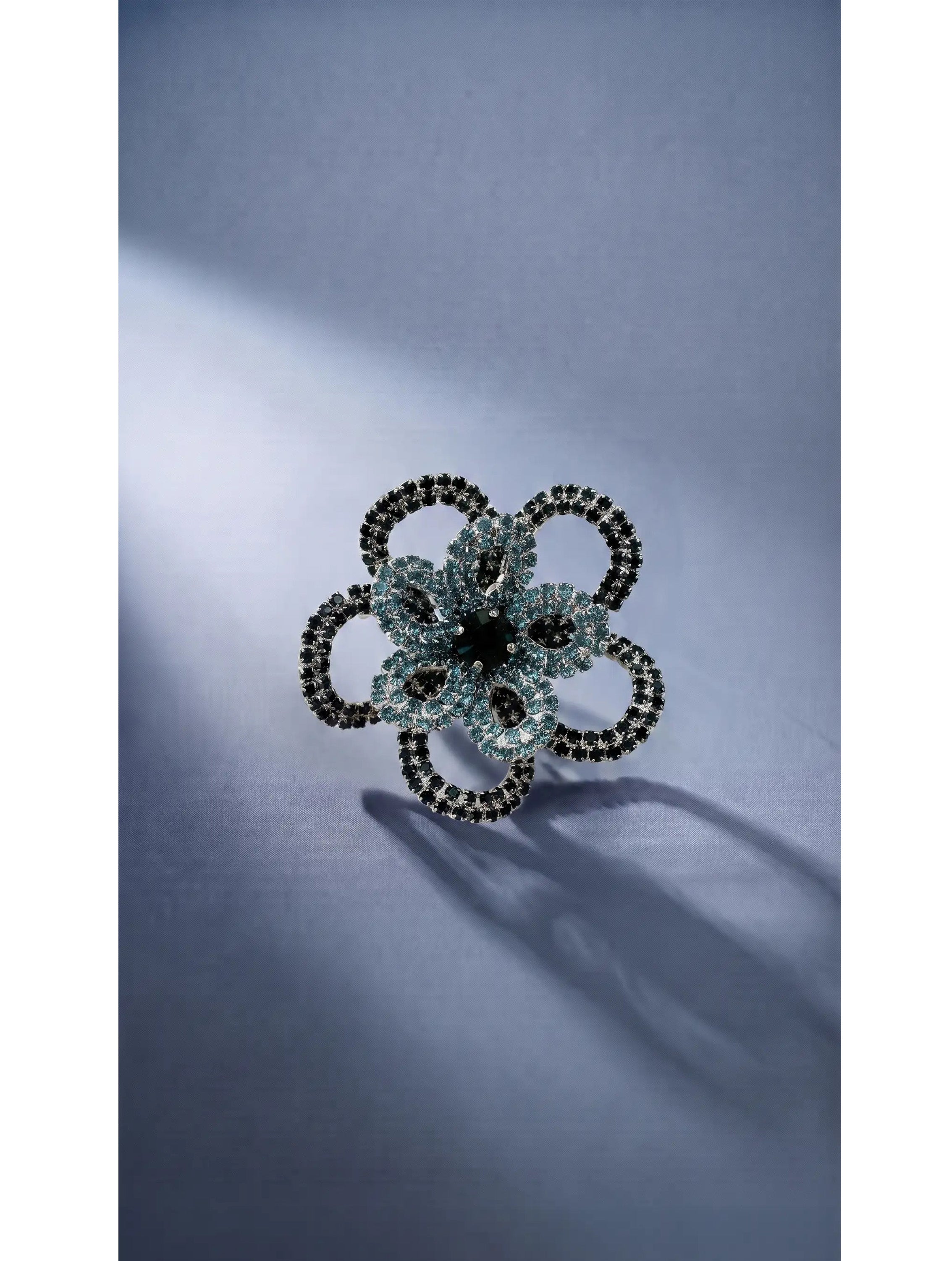 3D CRYSTAL FLOWER BROOCH