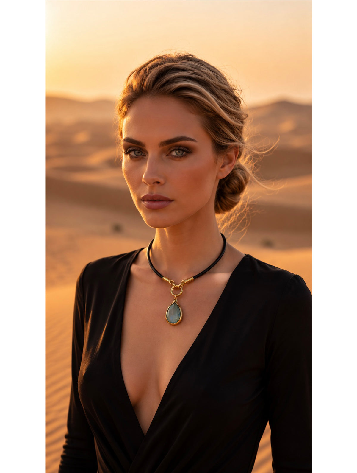 COLLAR PIEL CORTO LAGRIMA