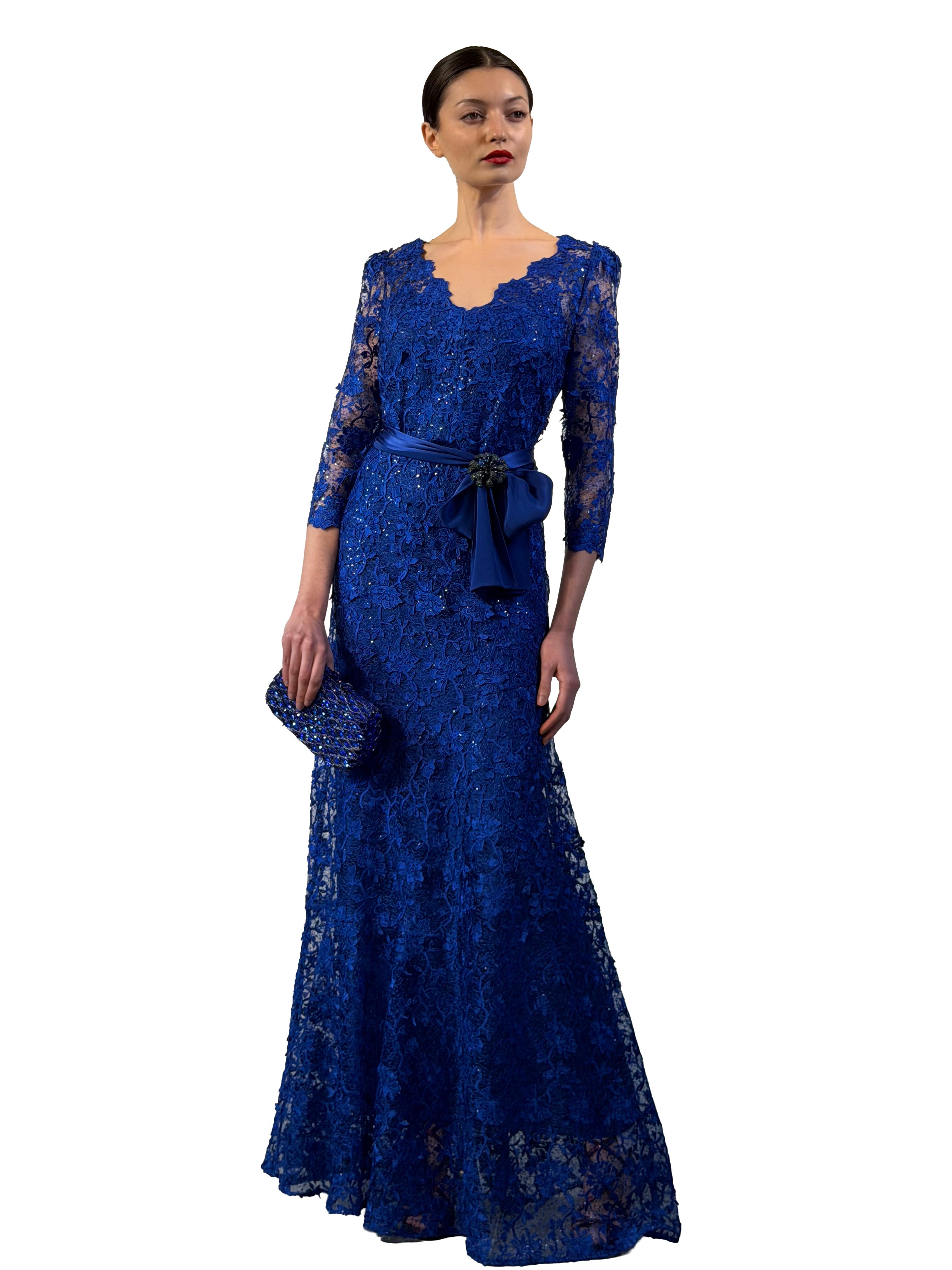 LONG LARGE DRESS WITH RUFFLED TULLE GUIPURE