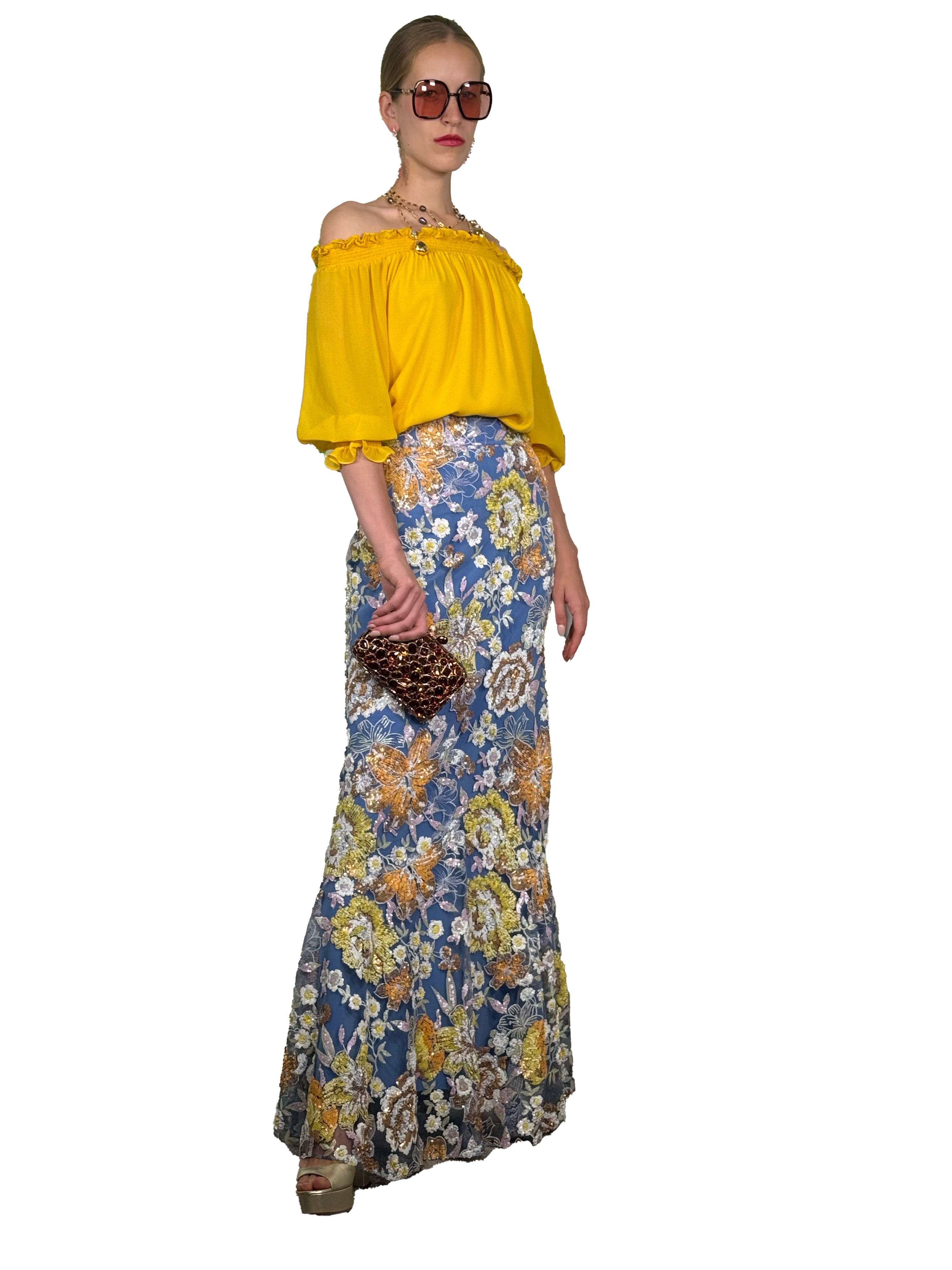 FALDA LARGA PIRATA TUL BORDADO