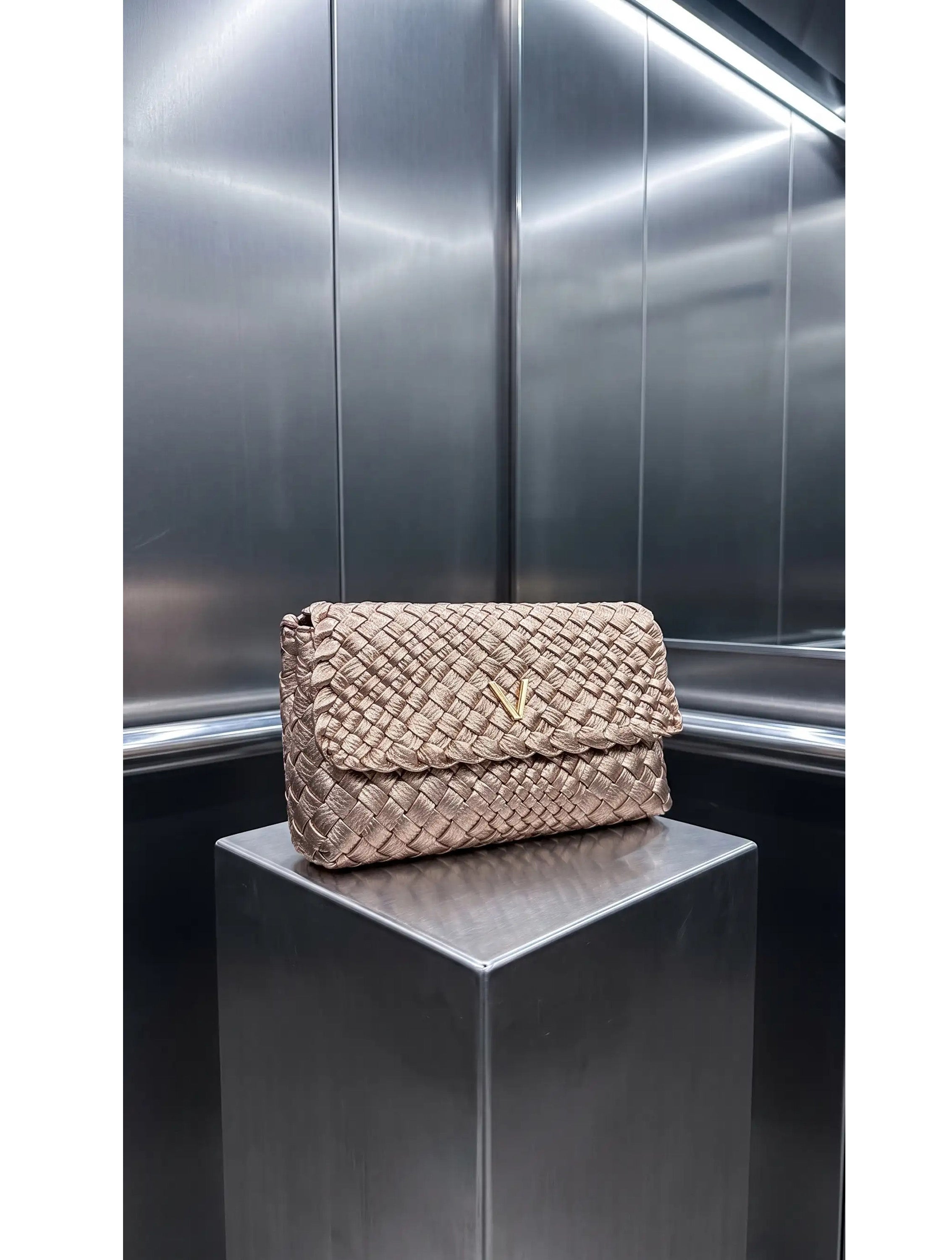 NEW MADISON V BRAIDED CLUTCH